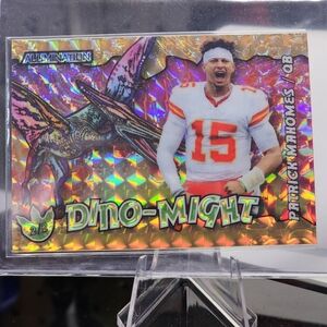 2023 Wild Card Dino-Might Patrick Mahomes Gold Foil Pterodactyl 2/2